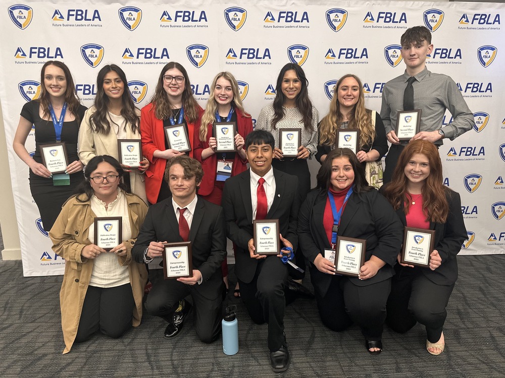 Russellville FBLA Students Qualify for Nationals